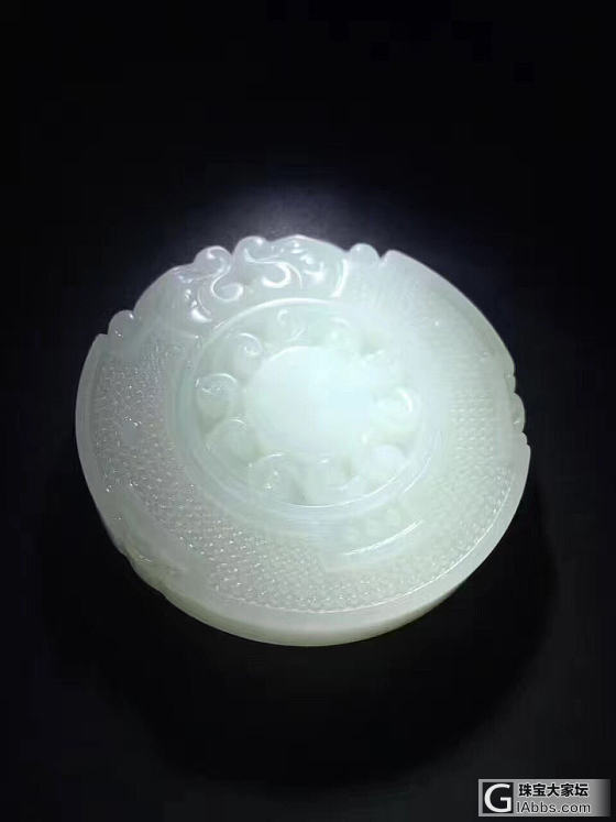 砗磲吊坠！长期佩戴有稳定心绪、调节身心平衡等、详情请加微信18889702571_砗磲