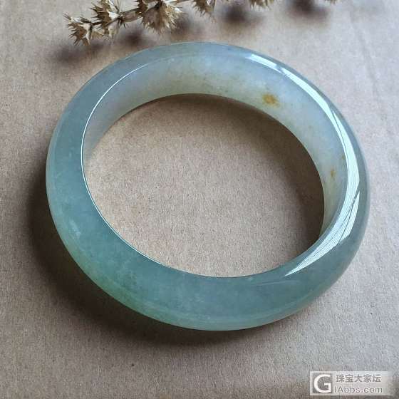 洒金圆镯，贵气而婉约_手镯翡翠
