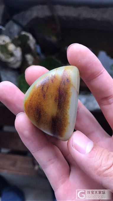 不一样的黄皮籽料貔貅_挂件和田玉