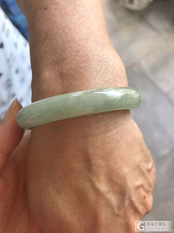 十年前的手镯 是a货吗_手镯翡翠