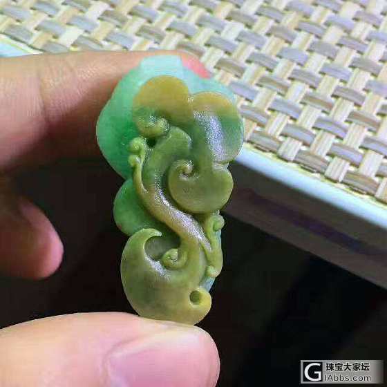 想要买个蛇的3D金_金吊坠翡翠