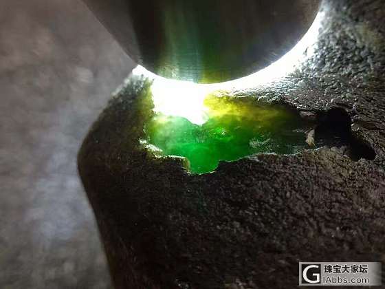 S5260 ：莫西沙开窗精品小料、重191克、肉质细腻、种水十足、小挂件佛公已有..._原石翡翠