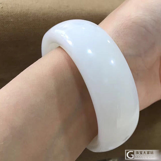 再品品这个_手镯和田玉