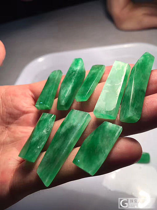 朋友圈看到的，随便转的_翡翠