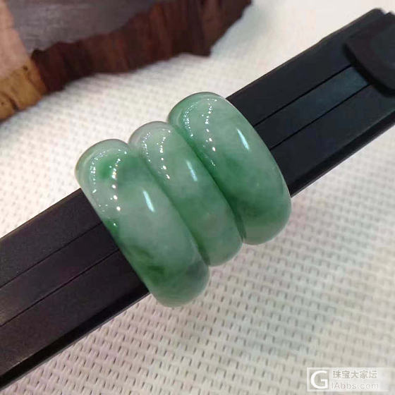 大伙看看这几个那挑那个好呢？_翡翠