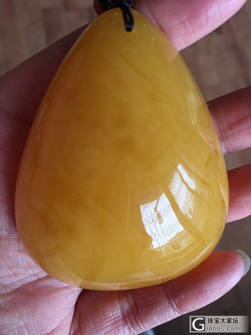 急问大神，这蜜蜡是烤色的吗？可入吗？_挂件蜜蜡