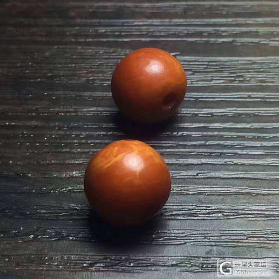 大年份西亚回流红花鼓珠，器型配对规整，蜡质浓厚，包浆到位_配件蜜蜡