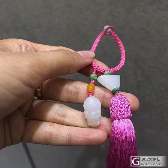 有谁和我一样，包挂总比包包贵_挂饰包包
