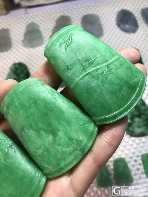翡翠吊坠毛货满绿厚装大件竹节_挂件翡翠