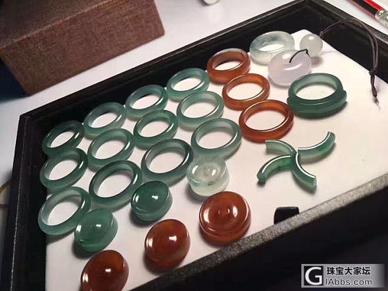 工厂新出一批指环。喜欢的来撩，也可以定制您想要的圈口噢_戒指翡翠