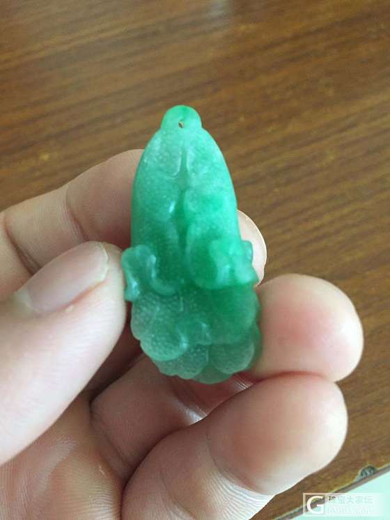 小白菜_挂件翡翠