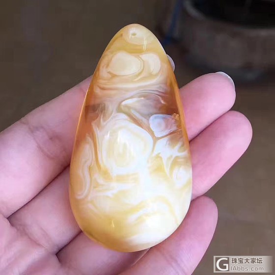见过金绞瓷白花蜡反荧光的白吗？[色] 爱不释手_吊坠蜜蜡