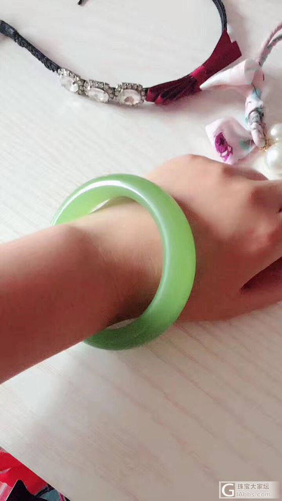 绿玛瑙手镯_手镯玛瑙