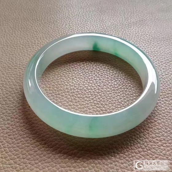 【迈绿】6.9  吃了这条锦鲤镯~~~~_手镯挂件翡翠