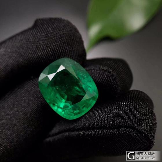 15.71克拉大台面枕型切割祖母绿，尺寸14.5X17.5X9.5mm_刻面宝石祖母绿