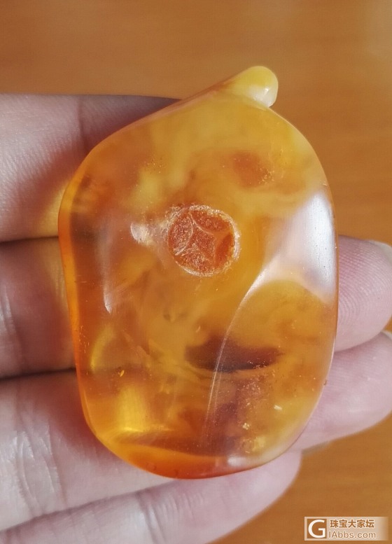 没事干磨了块金绞蜜_打磨琥珀蜜蜡