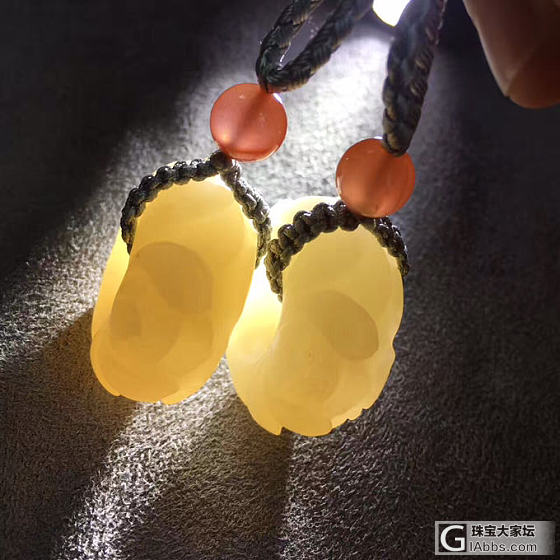 藕粉面包圈_挂件和田玉