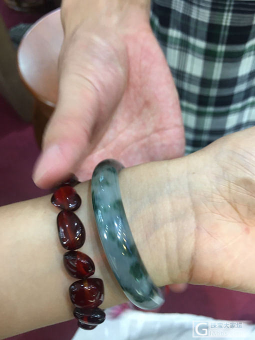 糯冰种飘花手镯，54贵妃圈口_手镯翡翠