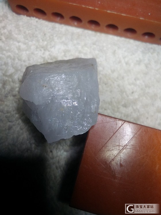 前辈们看看这样的原石成色咋样_原石