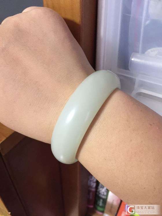 秀秀雕花大牡丹镯_手镯和田玉