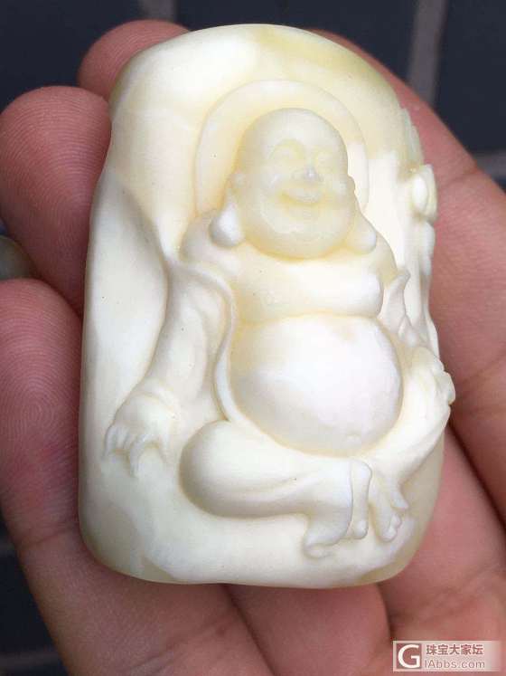 天然琥珀，白蜜笑佛吊坠，价格不高，喜欢私聊_挂件吊坠蜜蜡