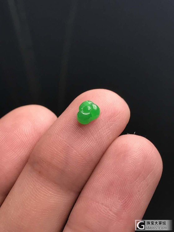 黄杨绿_戒面翡翠