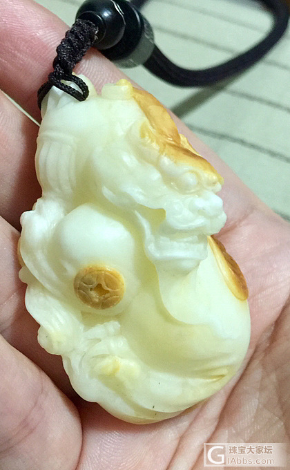 一只小兽_挂件蜜蜡