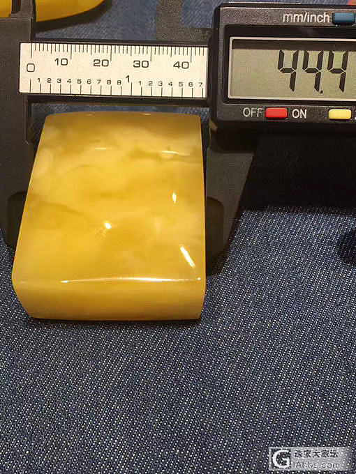 52.5克，纯天然蜜蜡白花无事牌，方方正正规规整整，漂亮至极，不惜耗料、追求工艺..._牌子蜜蜡