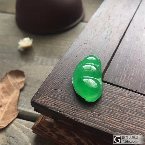 谁说一胖毁所有_戒面翡翠