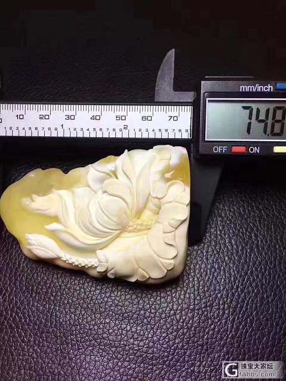 45.45克 纯天然蜜蜡白蜜俏色雕件，花开见佛一愿生西方净土中，九品莲花为父母，..._琥珀蜜蜡