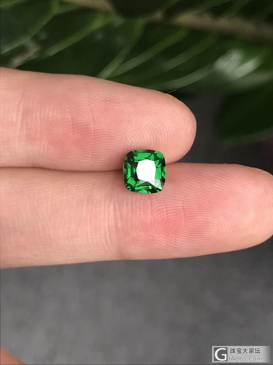 这沙弗莱的颜色好不好？_刻面宝石沙弗莱