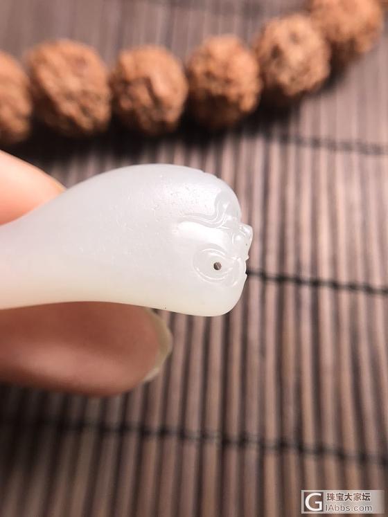 追求的羊脂 仅仅雕了一只貔貅头部，看料_挂件和田玉