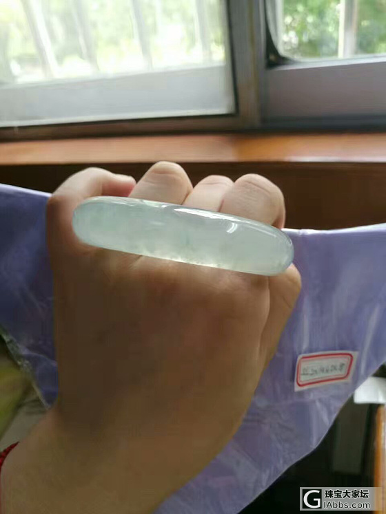 姐妹们帮忙看看这个镯子多少合适_手镯翡翠