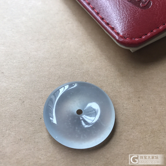 来 欣赏一只雪花棉扣子_平安扣翡翠