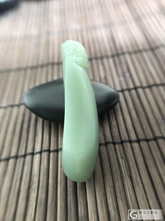 和田玉中的特殊品种，鸭蛋青，无结构无杂色，玉质细腻 温润，雕刻达摩_挂件和田玉