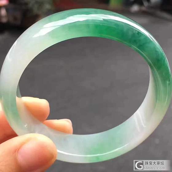 这款手镯怎么样_手镯翡翠