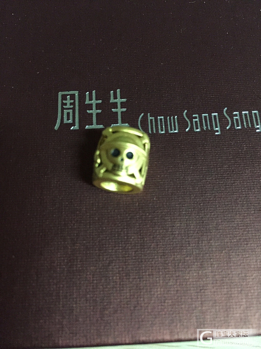 出周生生正品海贼王串珠一枚，周生生charm系列_配件金