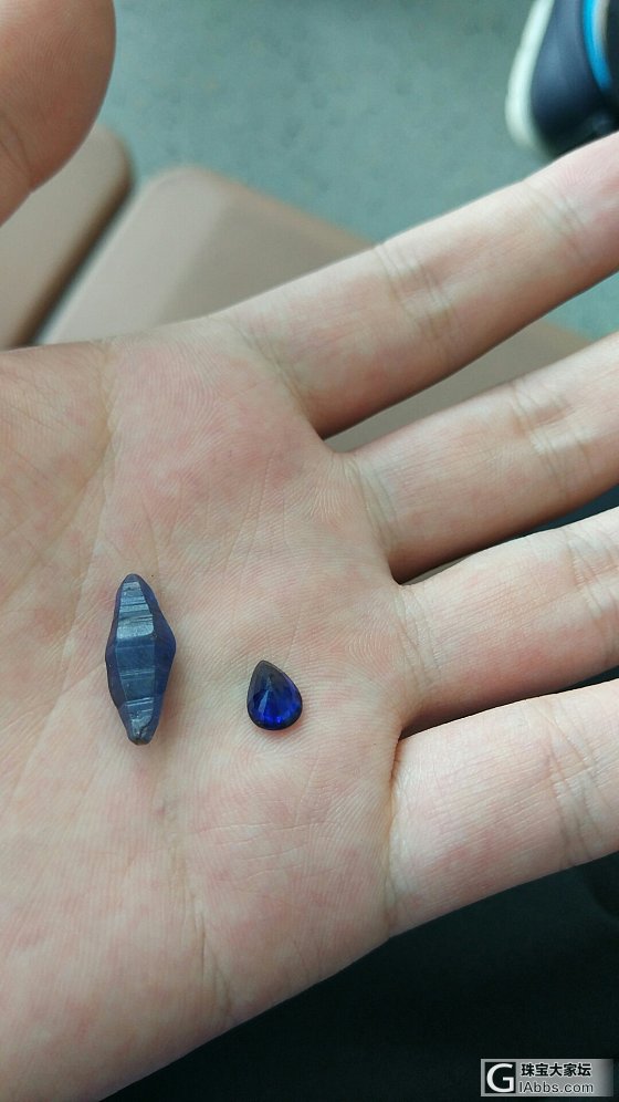 缅甸抹谷的蓝宝石，虽然偏黑，但价格很美好_矿物标本刻面宝石蓝宝石