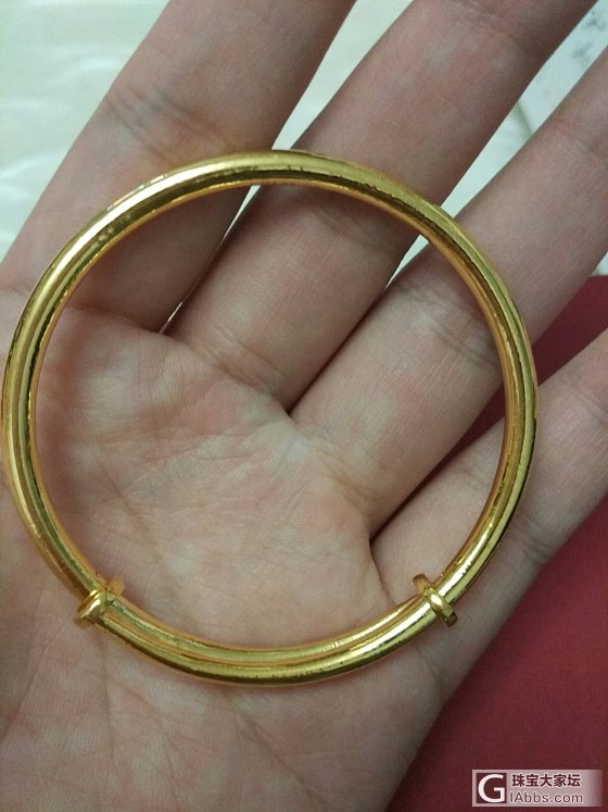 出周大福圆棍抽拉_手镯金