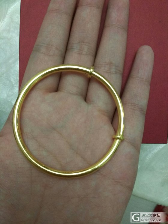 出周大福圆棍抽拉_手镯金