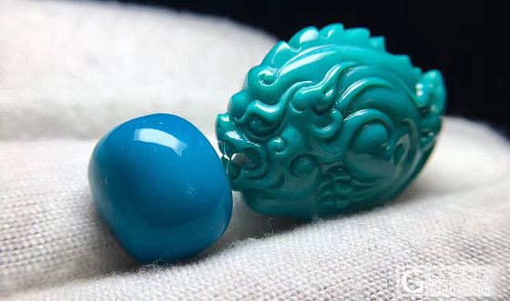 很多人喜欢的高蓝玉化网花果冻欣赏_挂件珠串松石