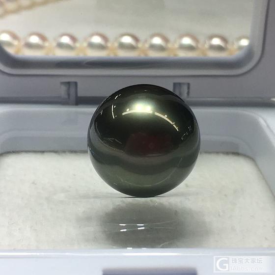 黑大家欣赏一颗大珠，罕有，18.6mm大溪地黑珍珠表皮光滑，孔后几乎！黑绿！_海水珍珠