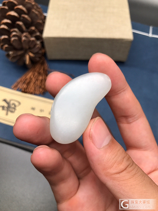 籽料系列荷花----_和田玉