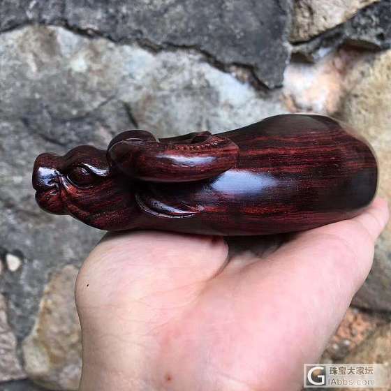 海黄油梨老料扭转乾坤把件  油性足，纹理清晰可见，体形圆润饱满_把玩件海南黄花梨