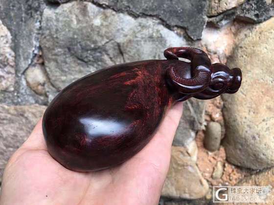 海黄油梨老料扭转乾坤把件  油性足，纹理清晰可见，体形圆润饱满_把玩件海南黄花梨