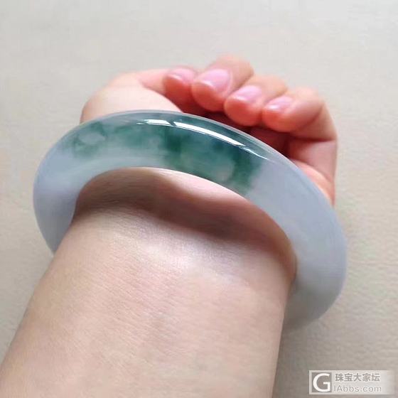 【迈绿】7.20  一个镯，一个故事！_手镯挂件翡翠