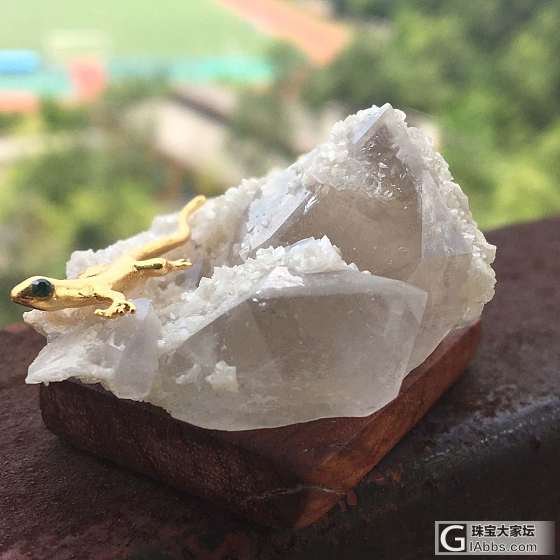 水晶 矿物晶体的艺术品_矿物标本