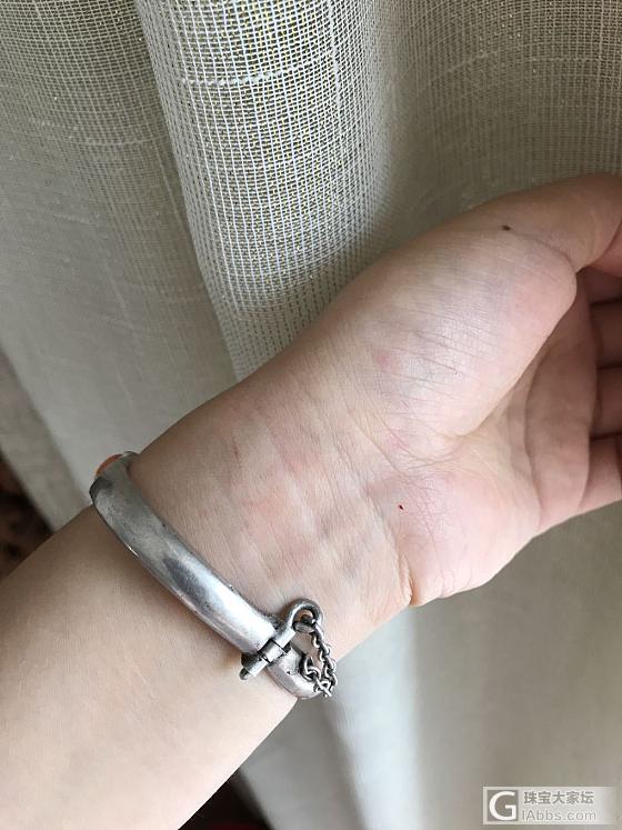 出老银珊瑚镯_手镯珊瑚