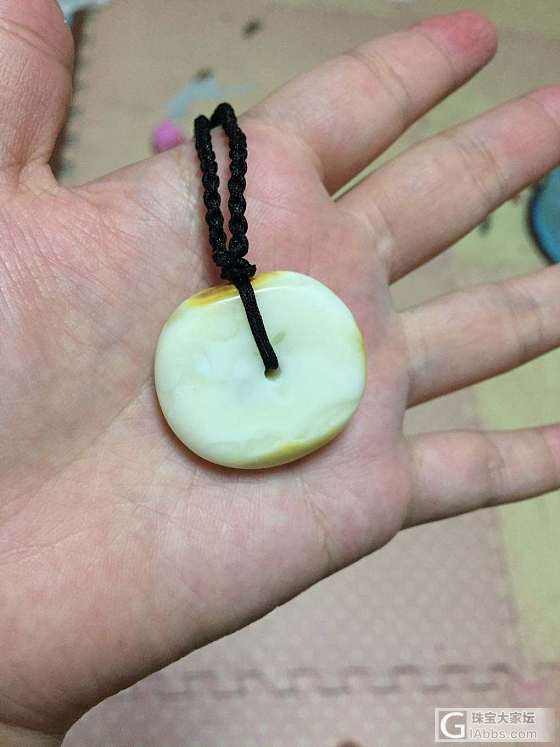 手工磨了一块白蜜，感觉还不错，😜😜😜_打磨蜜蜡