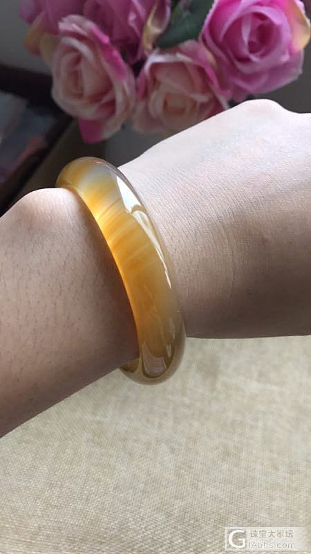 各位给看看，值得入吗_手镯玉髓玛瑙